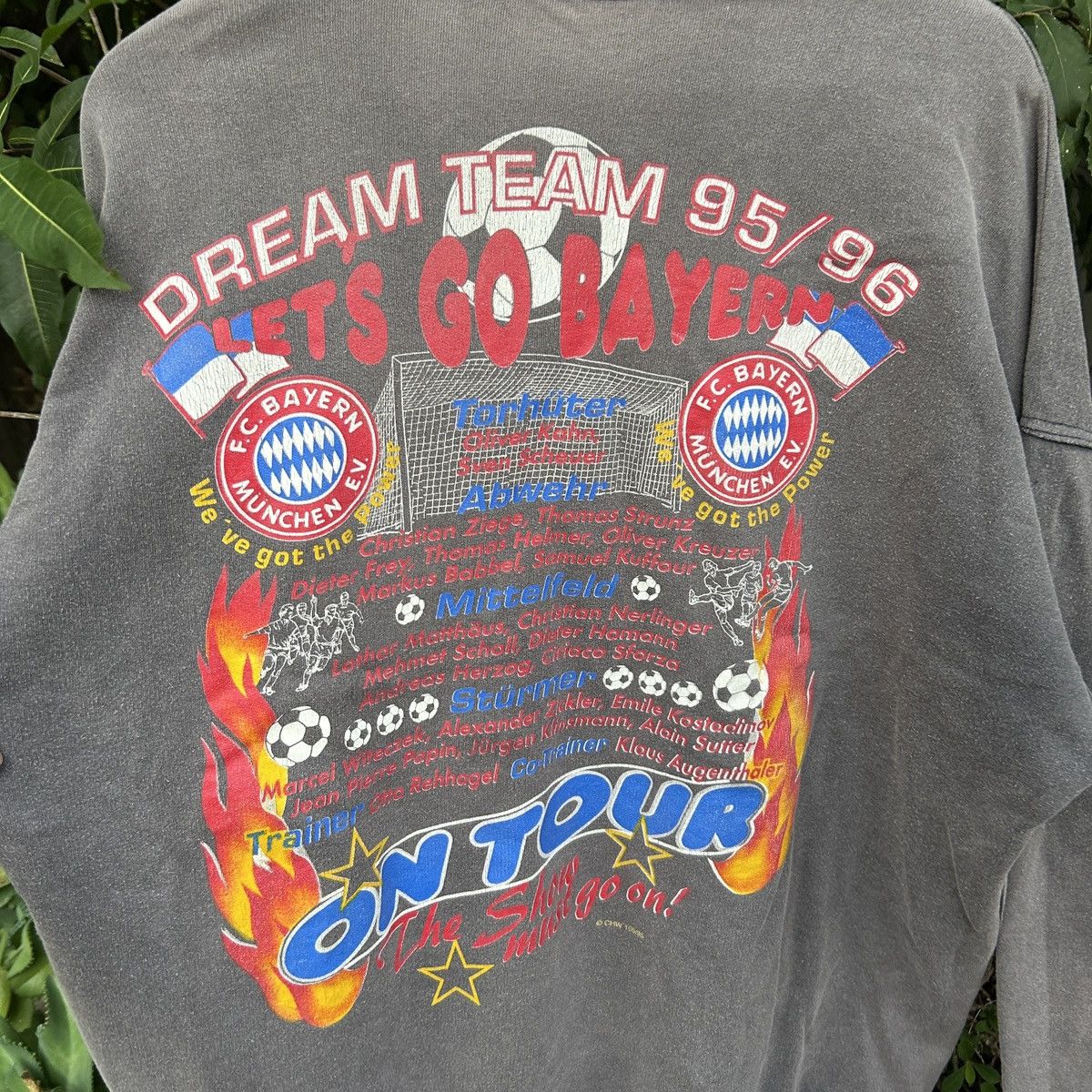 Vintage Vintage Thrashed Sun Faded 1995/96BayernMunich dreamteamtour Size US L / EU 52-54 / 3 - 4 Thumbnail