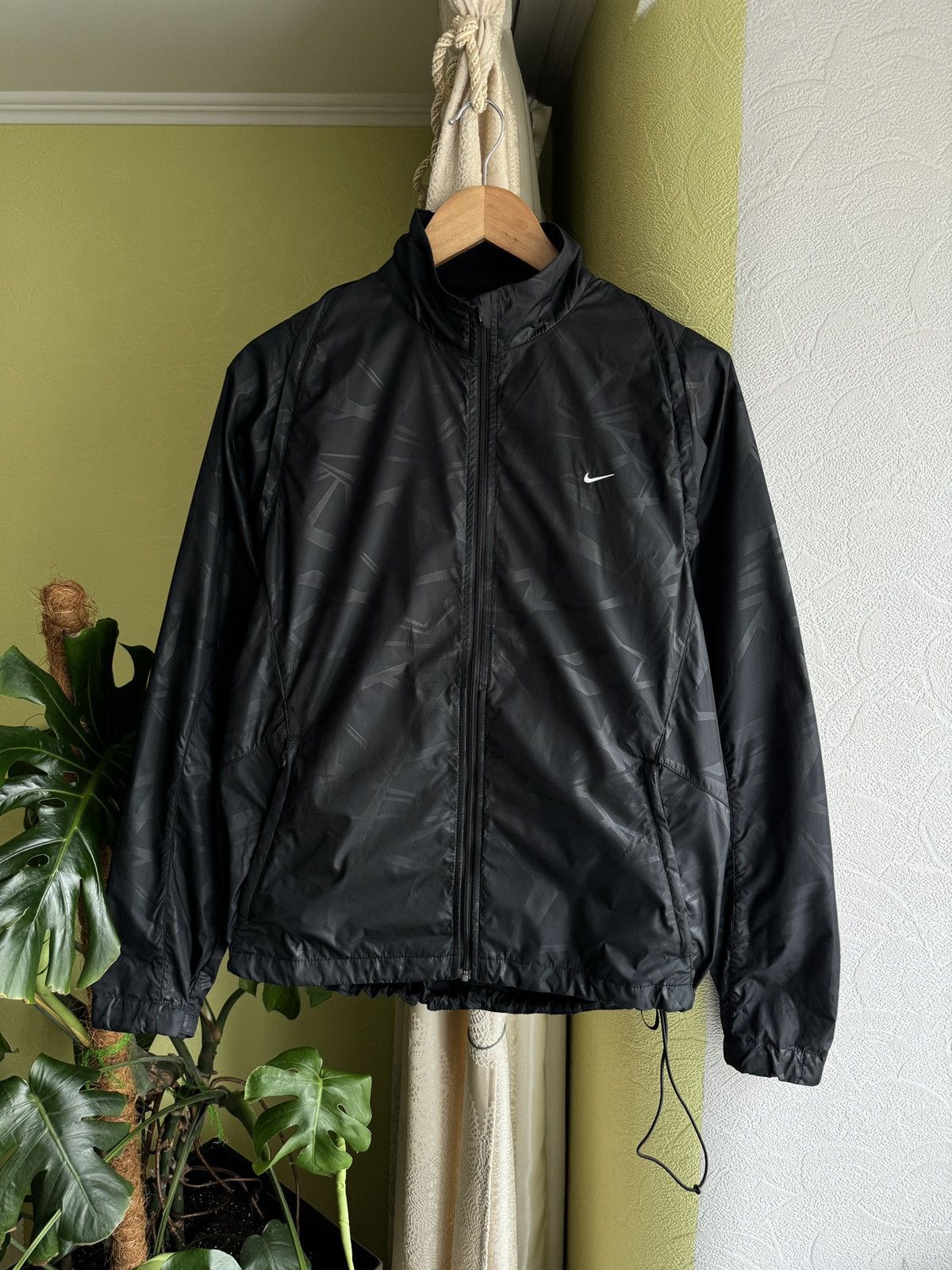 nike acg tech nylon jacket ドローコード y2k nike acg tech nylon jacket y2k ドローコード - メルカリ