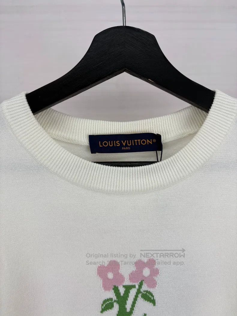 Louis Vuitton Louis Vuitton New floral logo knitted short sleeves Size US S / EU 44-46 / 1 - 3 Thumbnail