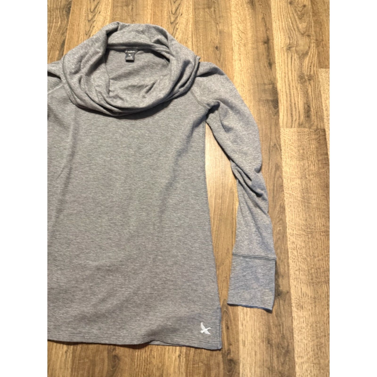 Eddie Bauer Eddie Bauer Shirt Women's Small Gray Long Sleeve Turtleneck Pullover Casual Knit Cotton Modern Basic (Size: S) Mens? Girls? Wait. Size S / US 4 / IT 40 - 4 Thumbnail