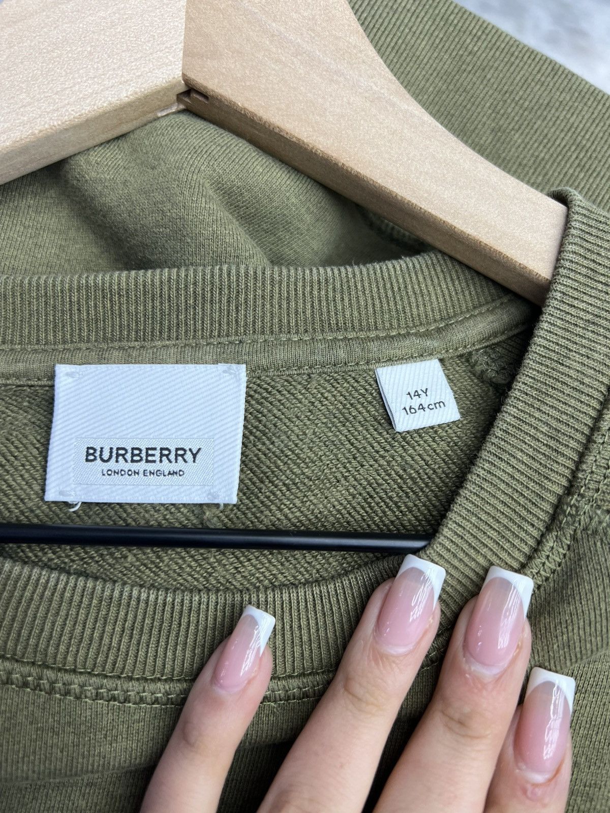 Burberry Burberry Olive Crewneck Size US S / EU 44-46 / 1 - 7 Thumbnail