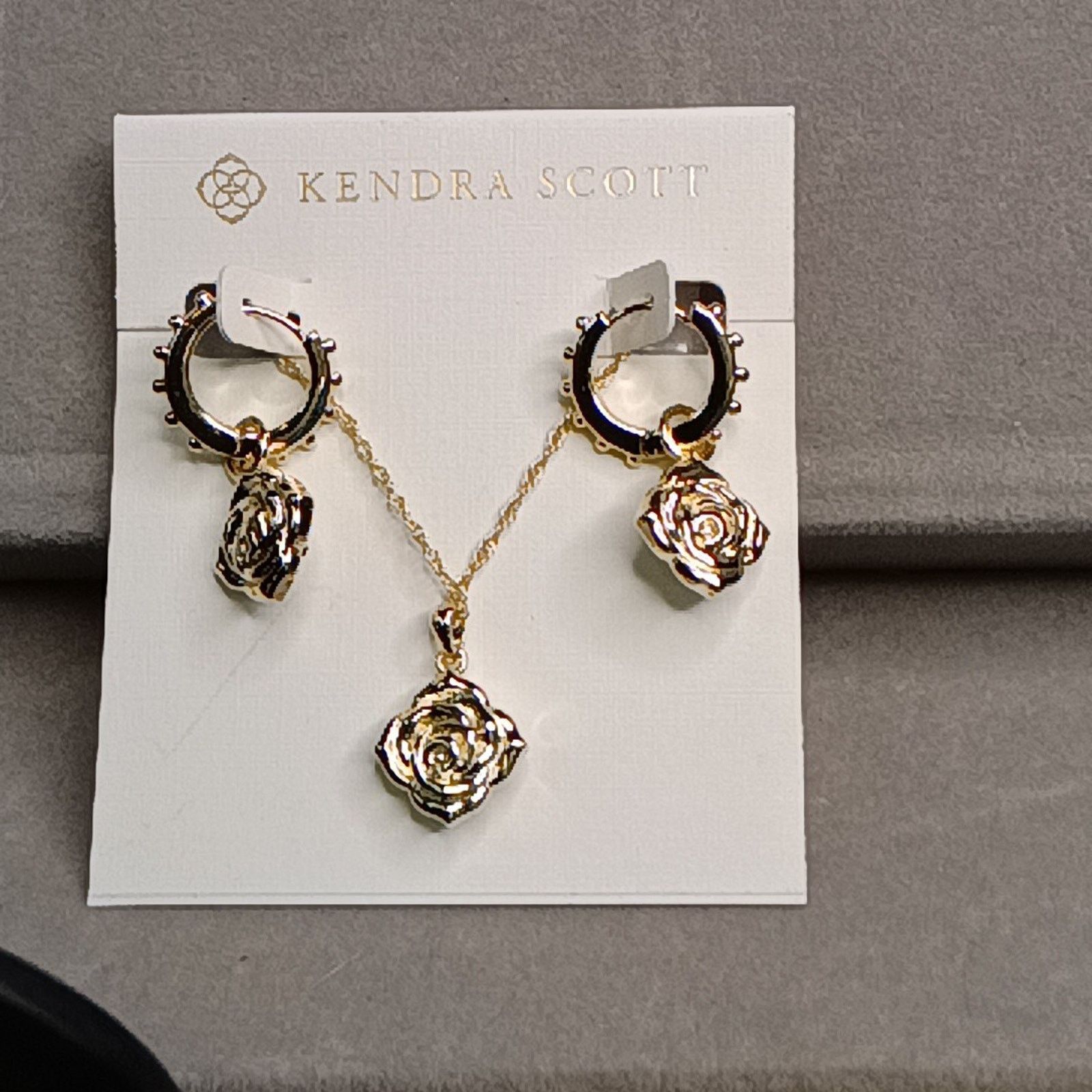 Kendra Scott Kendra Scott Mallory Rose Huggie Hoop Earrings Necklace Set Size ONE SIZE - 3 Thumbnail