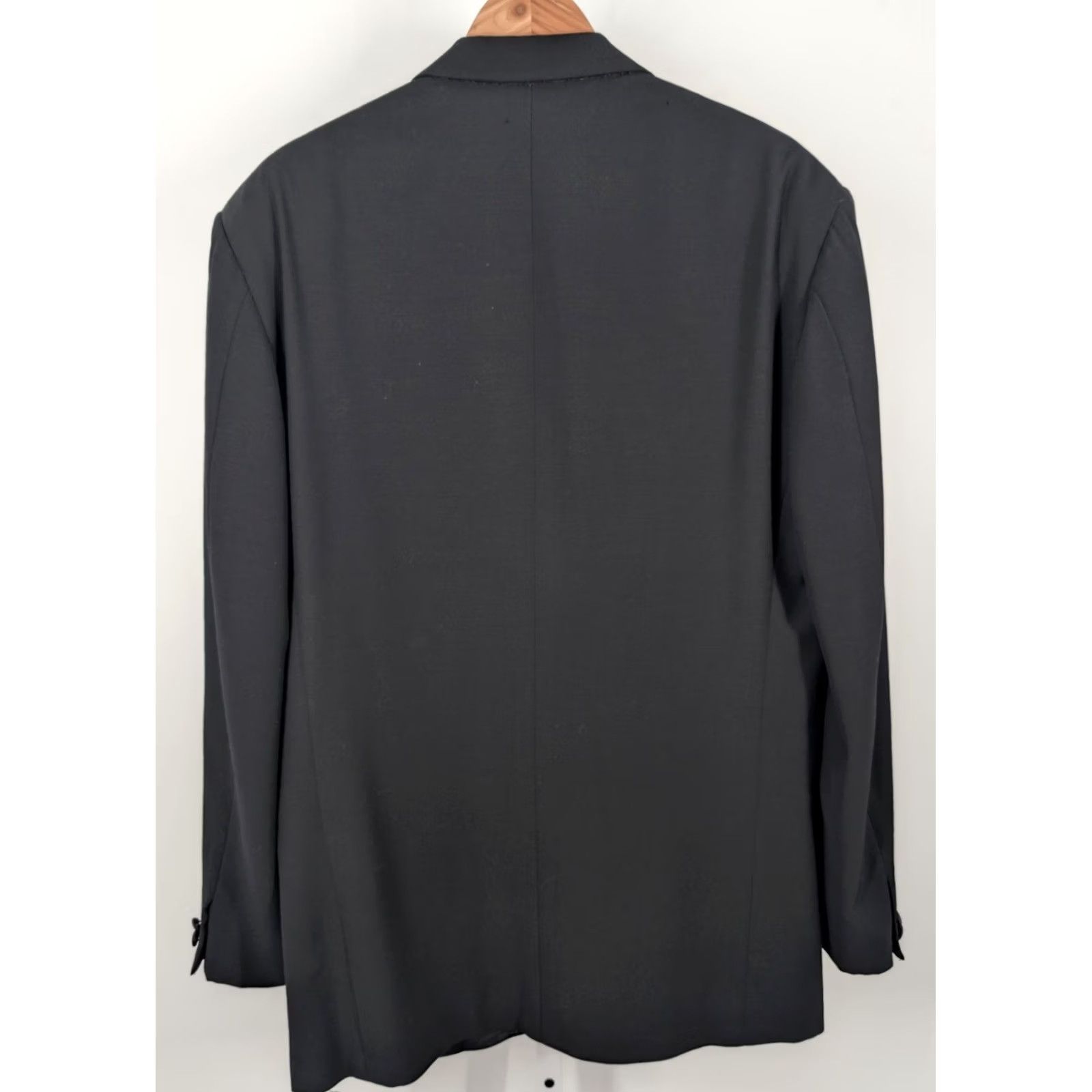 Giorgio Armani VINTAGE Giorgio Armani Blazer Tuxedo Jacket Men's 44 Black Wool Silk 1990s Wedding Formal 2-Button One-Button Deep Lapel Italy Size 44R - 3 Thumbnail