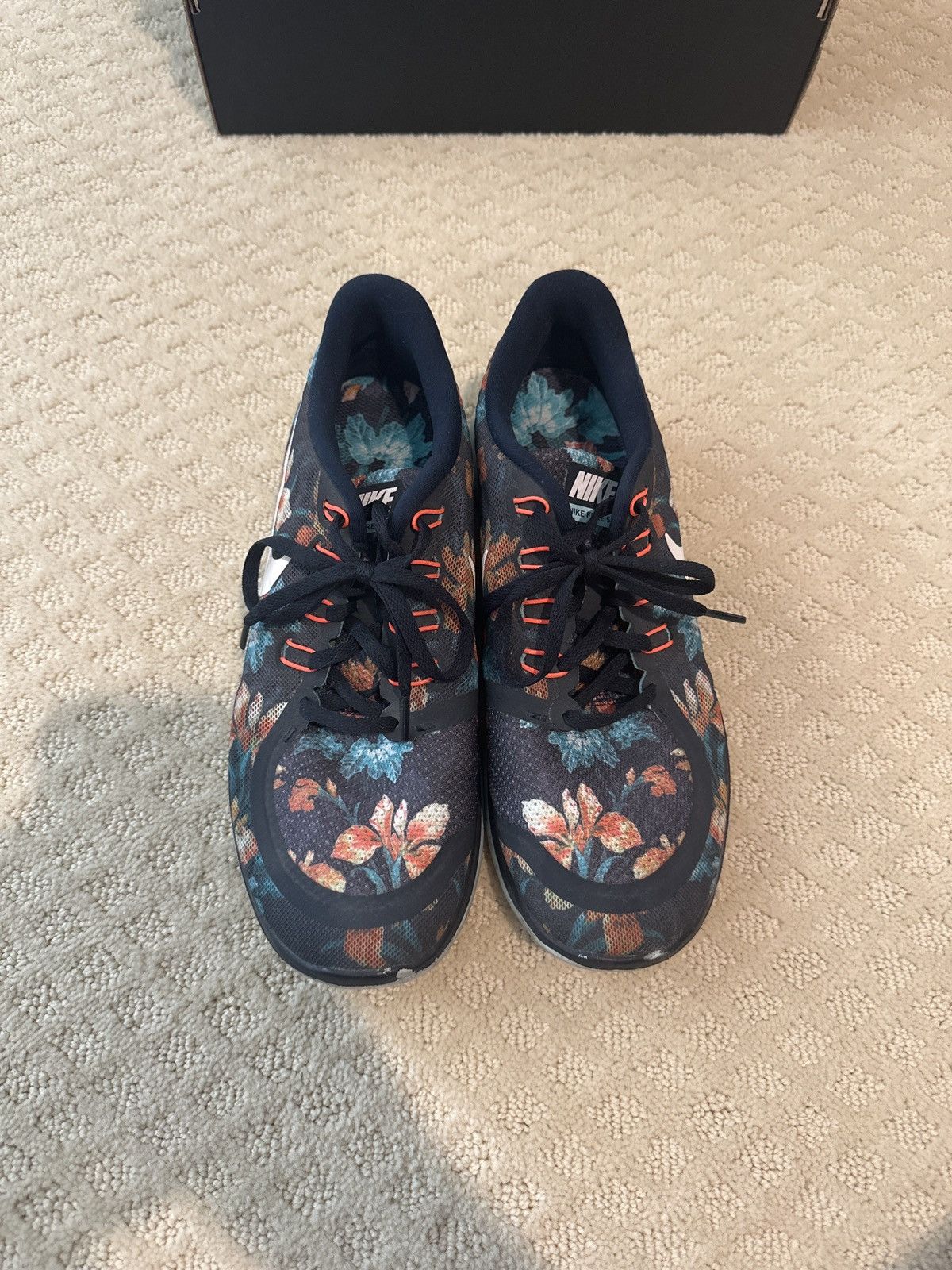 Nike Nike Free 5.0 Floral 2015 Size US 9.5 / EU 42-43 - 3 Thumbnail