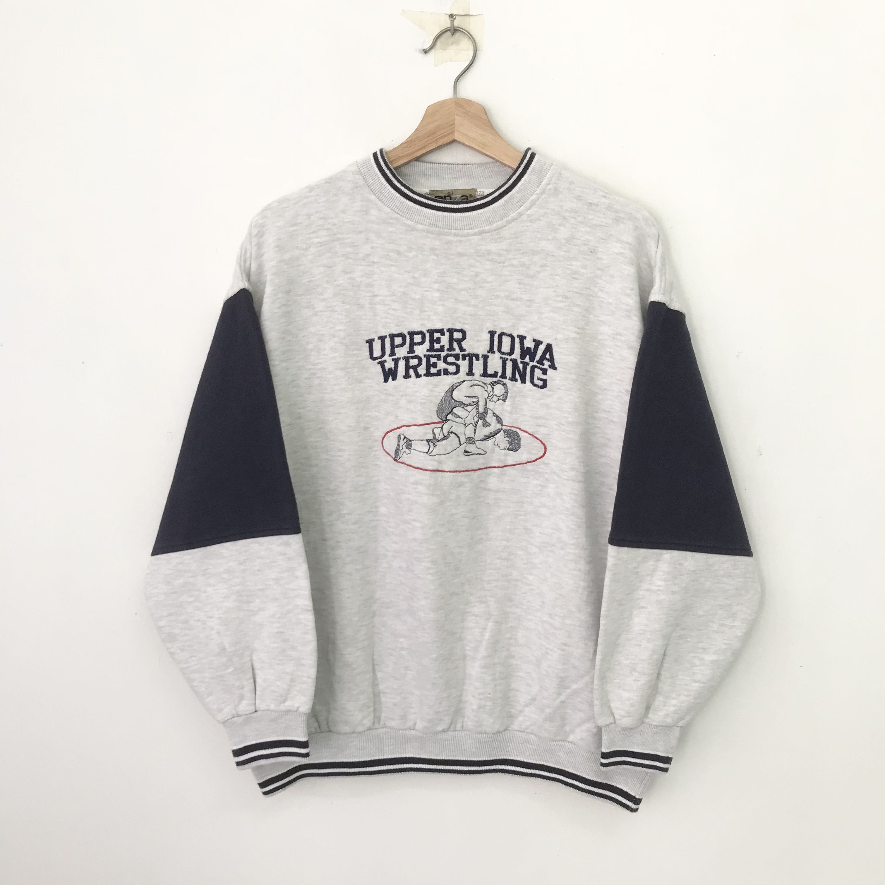 Upper Playground Vintage Upper Iowa Wrestling Gray Sweatshirt - 19 Size US L / EU 52-54 / 3 - 1 Thumbnail
