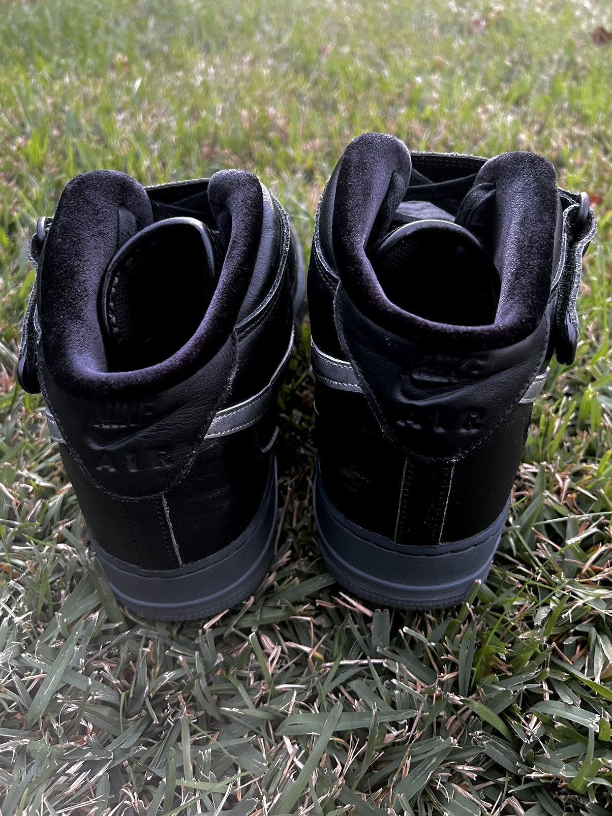 Nike CLEAN Nike Air Force 1 Mid Lux Velvet size 13 Black Shoes Size US 13 / EU 46 - 9 Thumbnail