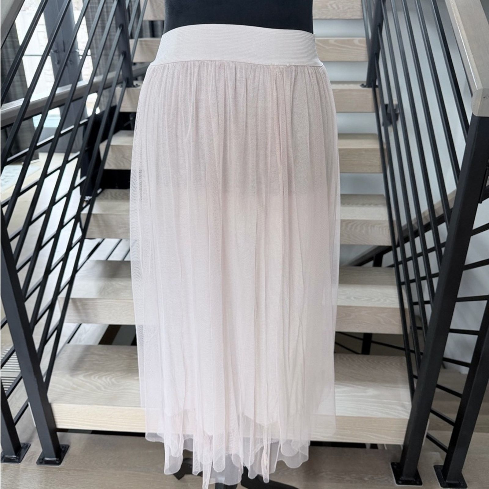 Other Y2K Elegant Cream Tulle Midi Skirt size S Size 27" / US 4 / IT 40 - 1 Thumbnail