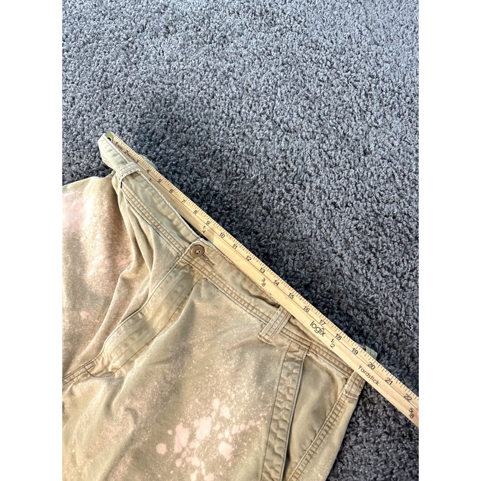 Levi's VINTAGE Levi's Cargo Pants Mens 40x28 Beige Distressed Wide Baggy Work Y2K Size US 40 / EU 56 - 5 Thumbnail