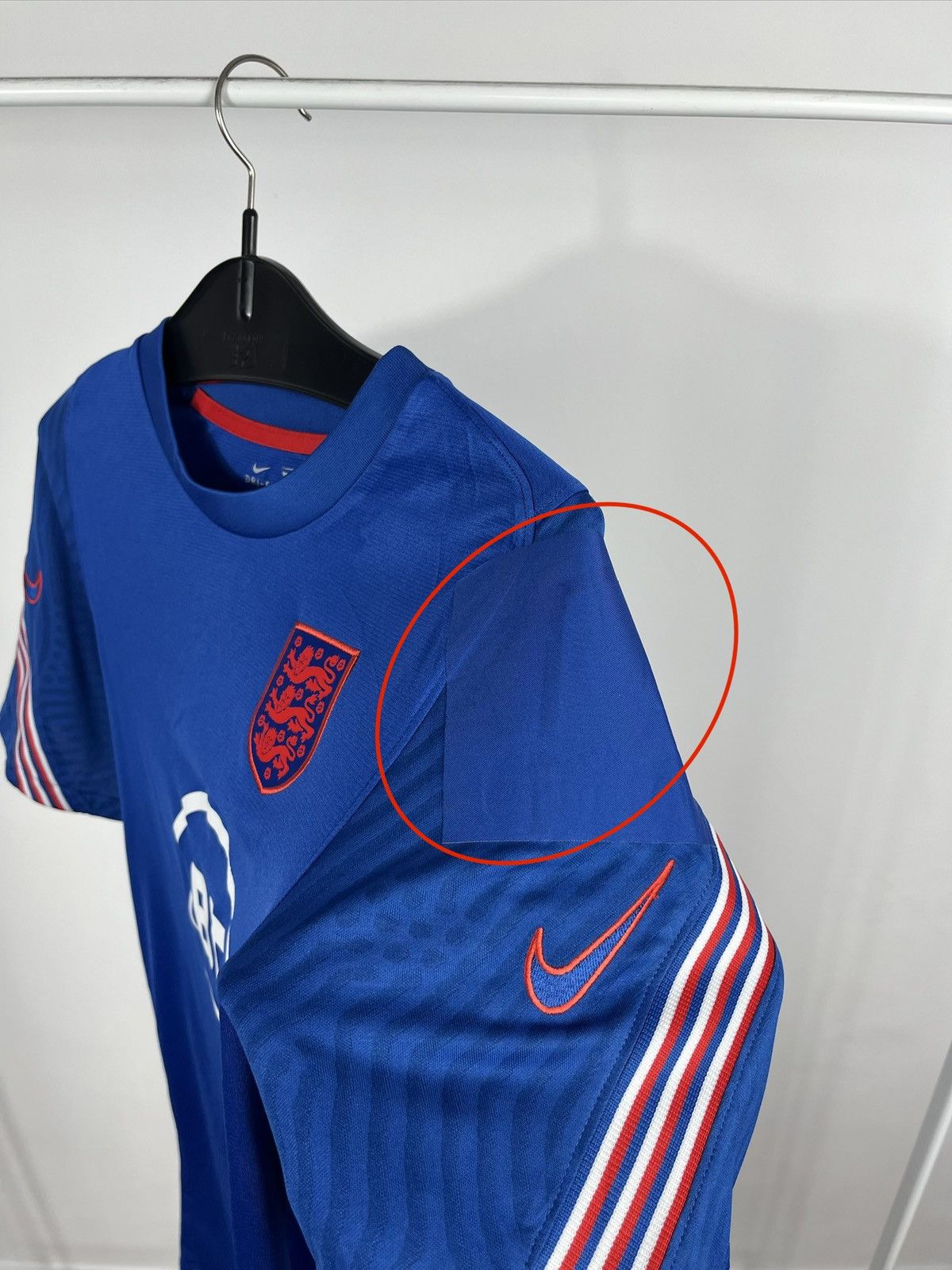 Nike Nike England Football Training Jersey Blue Dri Fit Size M Size US M / EU 48-50 / 2 - 8 Thumbnail