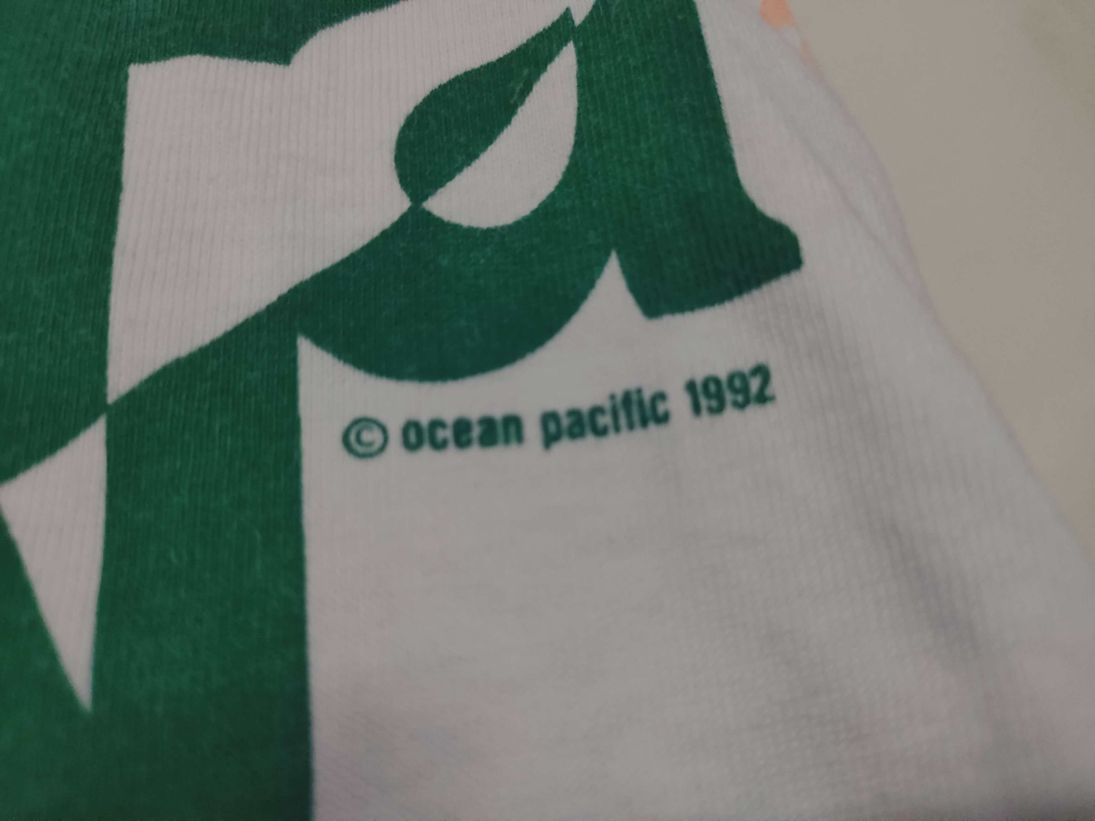 Vintage Vintage OP Surf Hawaii Beach T-Shirt Size US L / EU 52-54 / 3 - 4 Thumbnail