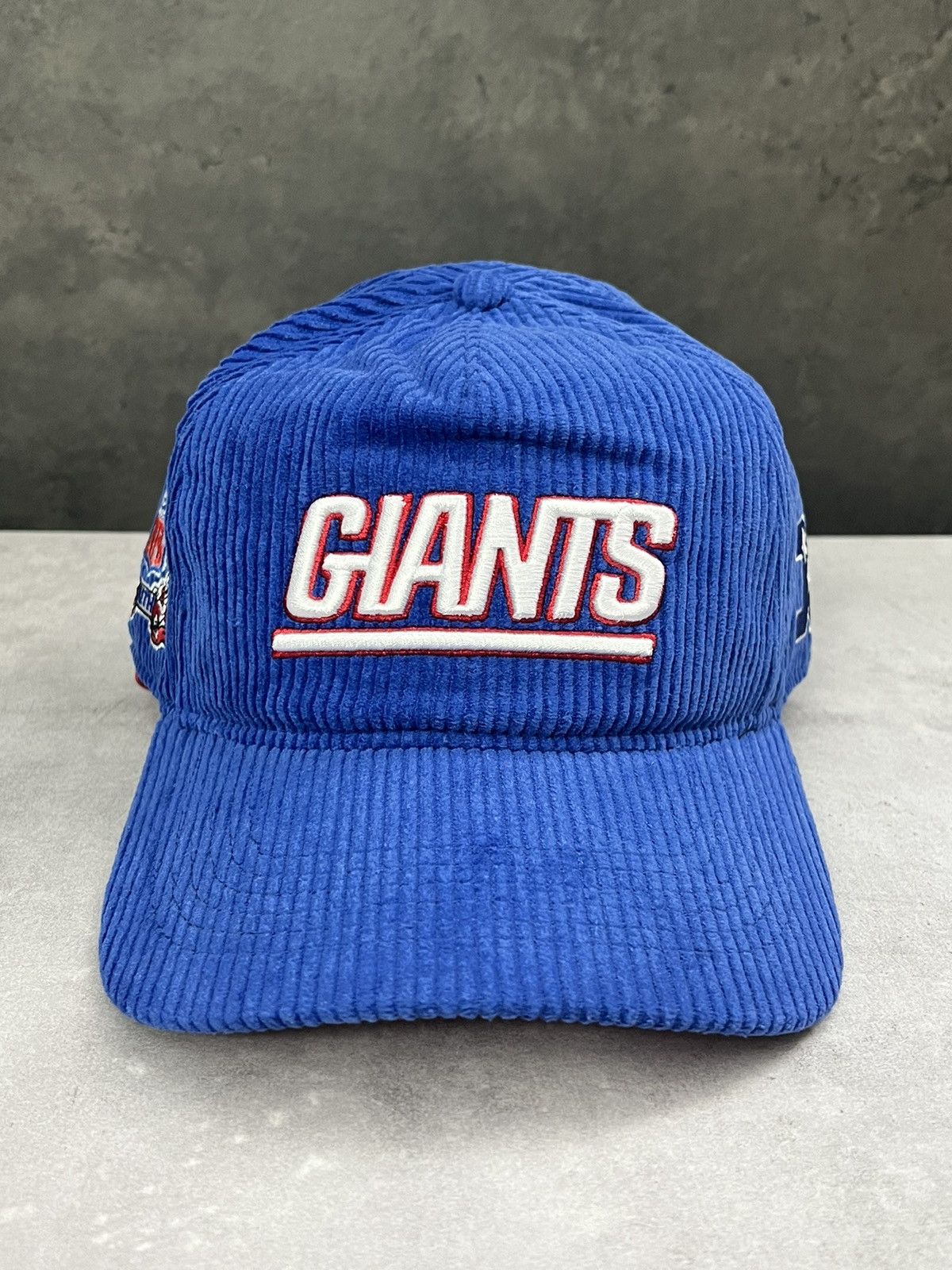 Kith for the NFL: Giants '47 Hitch Snapback - Meter – Kith Europe