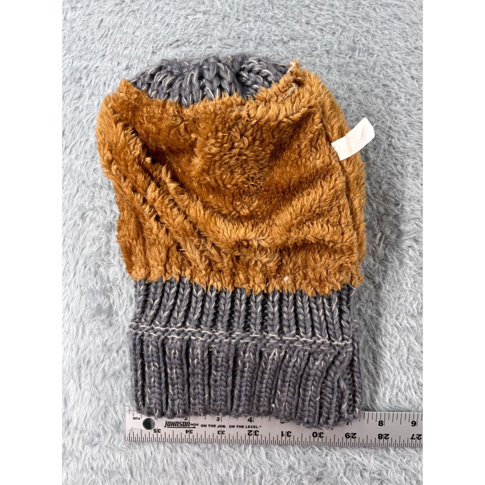 Vintage Unbranded Beanie Womens Knit Gray 100% Polyester Faux Fur Snow Ski Pom Pattern: Solid One Size Size ONE SIZE - 6 Thumbnail