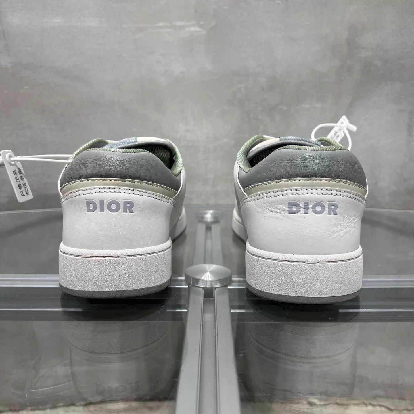 Dior Dior White Oblique Sneakers 42 YH25999 Size US 9 / EU 42 - 6 Thumbnail