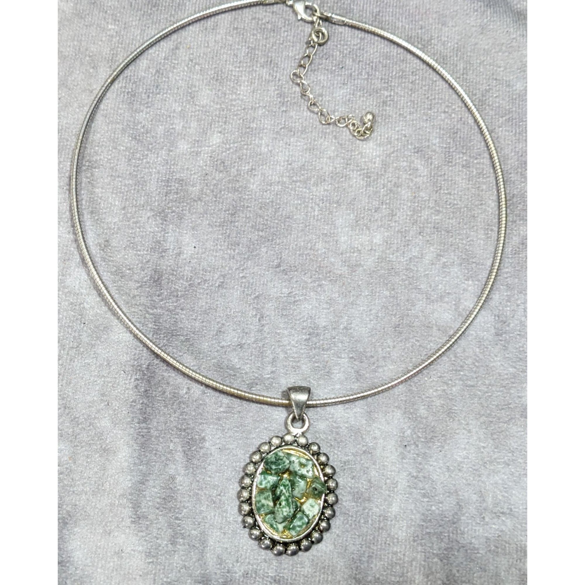 Other Green And White Stone Chip Pendant Necklace Size ONE SIZE - 5 Thumbnail