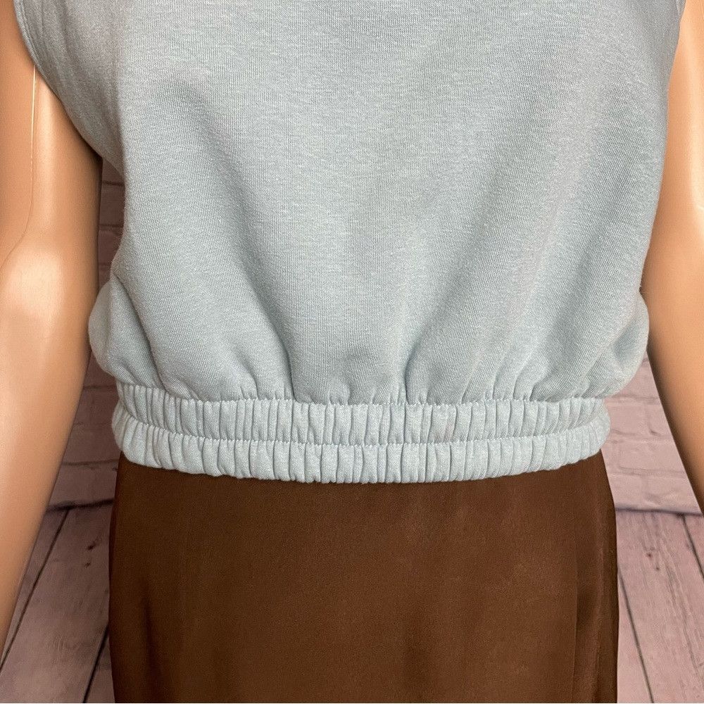 Zara NWT New Zara Cropped Baby Blue Sleeveless Sweatshirt Size M Size M / US 6-8 / IT 42-44 - 4 Thumbnail