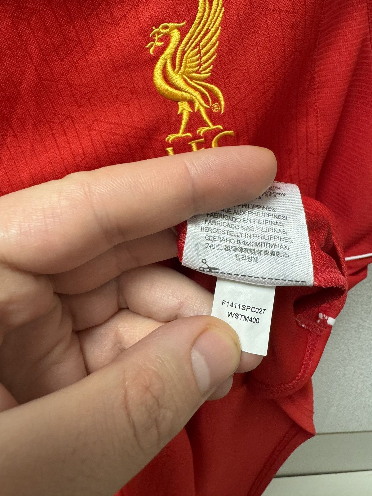 Warrior Warrior Liverpool soccer jersey Xl sz standard Chartered Size US XL / EU 56 / 4 - 8 Thumbnail