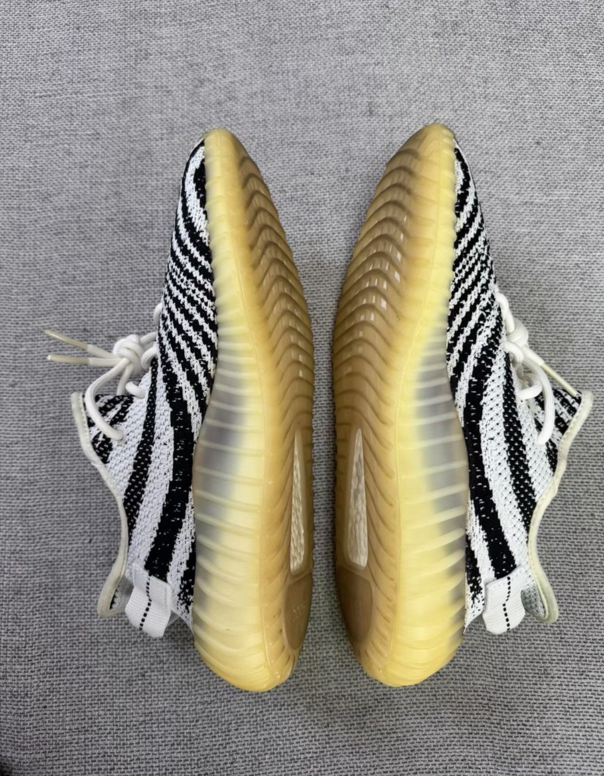 Adidas Adidas Yeezy 350 Zebra 2018 K37 Size US 9.5 / EU 42-43 - 6 Thumbnail