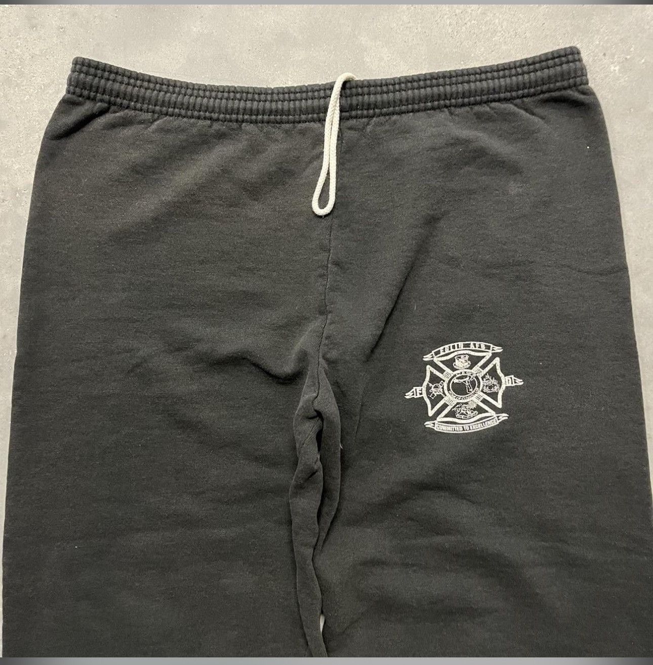 Japanese Brand Black baggy sweatpants Size US 34 / EU 50 - 2 Thumbnail