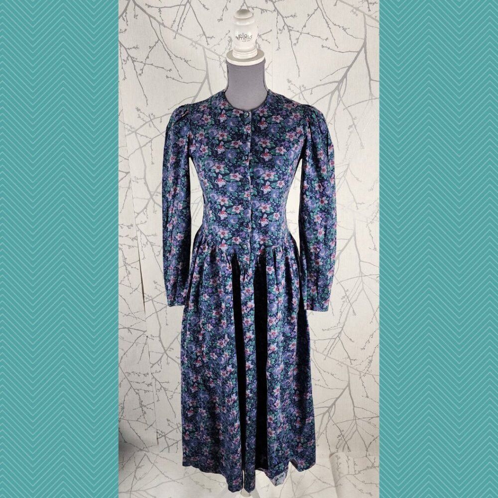 Laura Ashley Laura Ashley VTG Blue Floral Cottagecore Prairie Dress Size M / US 6-8 / IT 42-44 - 1 Thumbnail