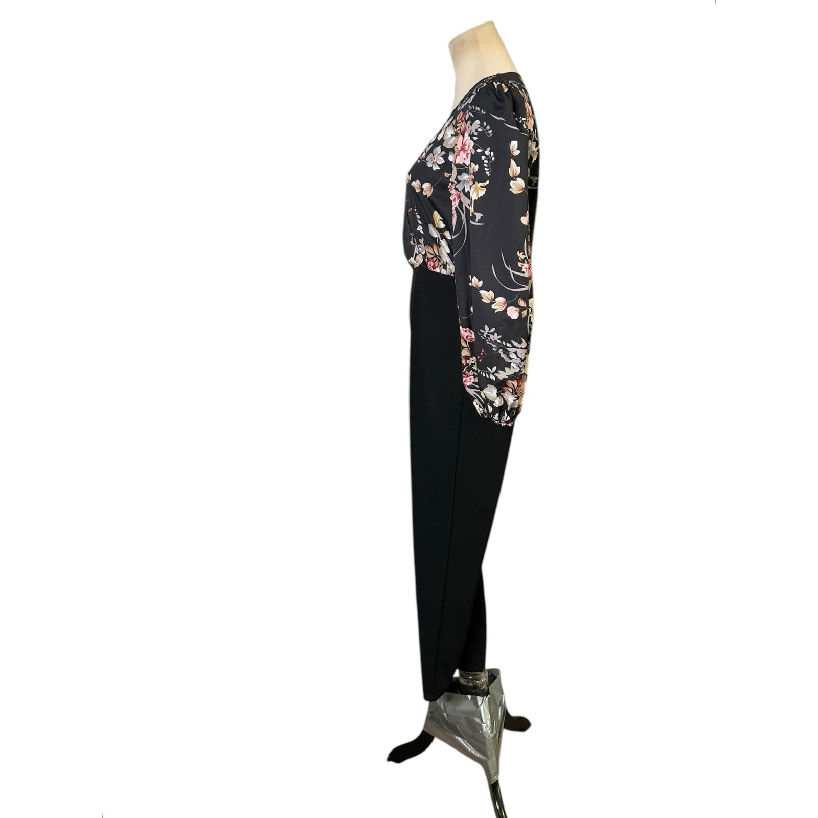 Shein Shein black floral long sleeves jumpsuit size XS Size 26" / US 2 / IT 38 - 15 Thumbnail