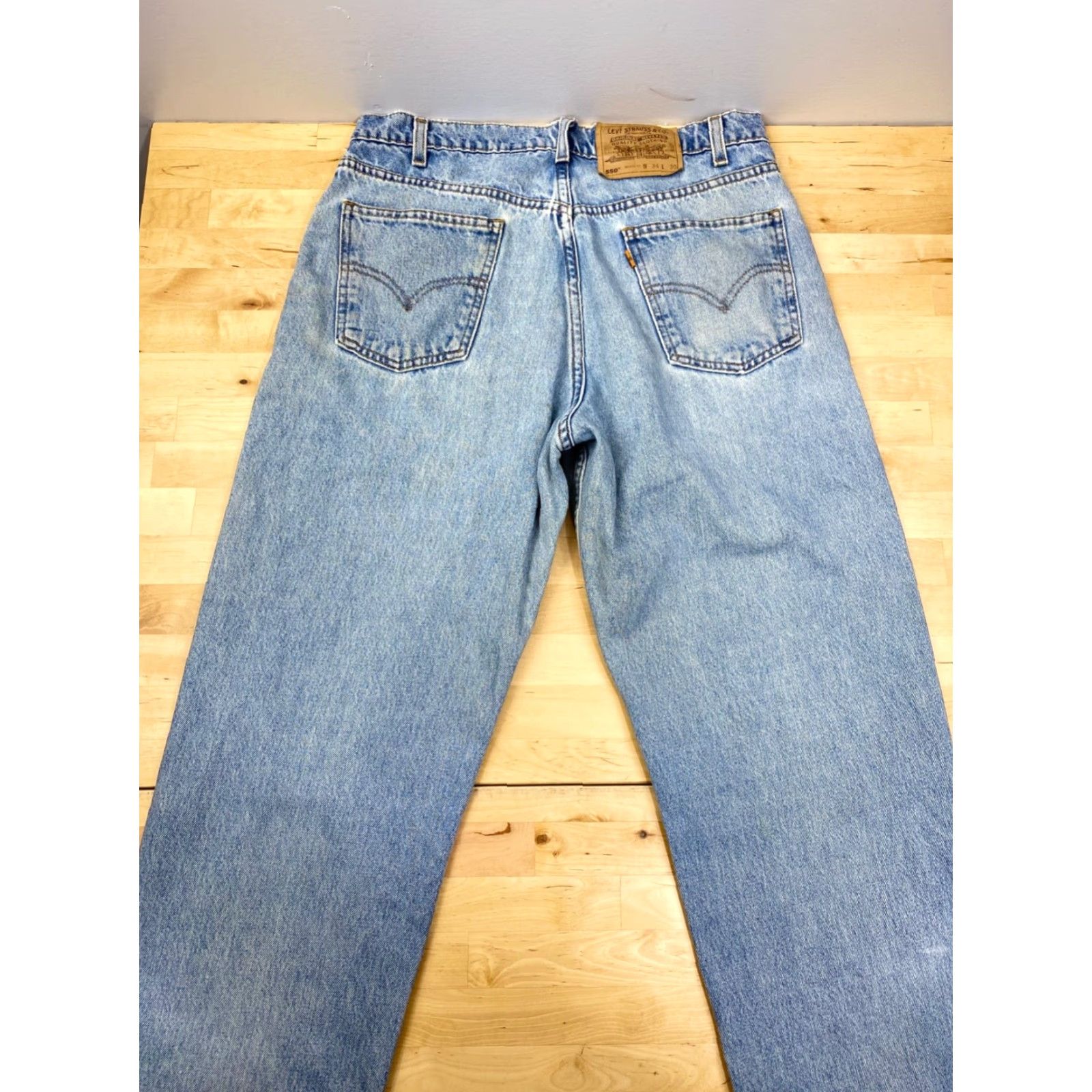 Levi's VINTAGE Levi's 550 Jeans Men's 34x29 Relaxed Fit Orange Tab Grunge 90s Style Straight, 34 Waist, Inseam 29, Regular, Orange, Mens Size US 34 / EU 50 - 3 Thumbnail