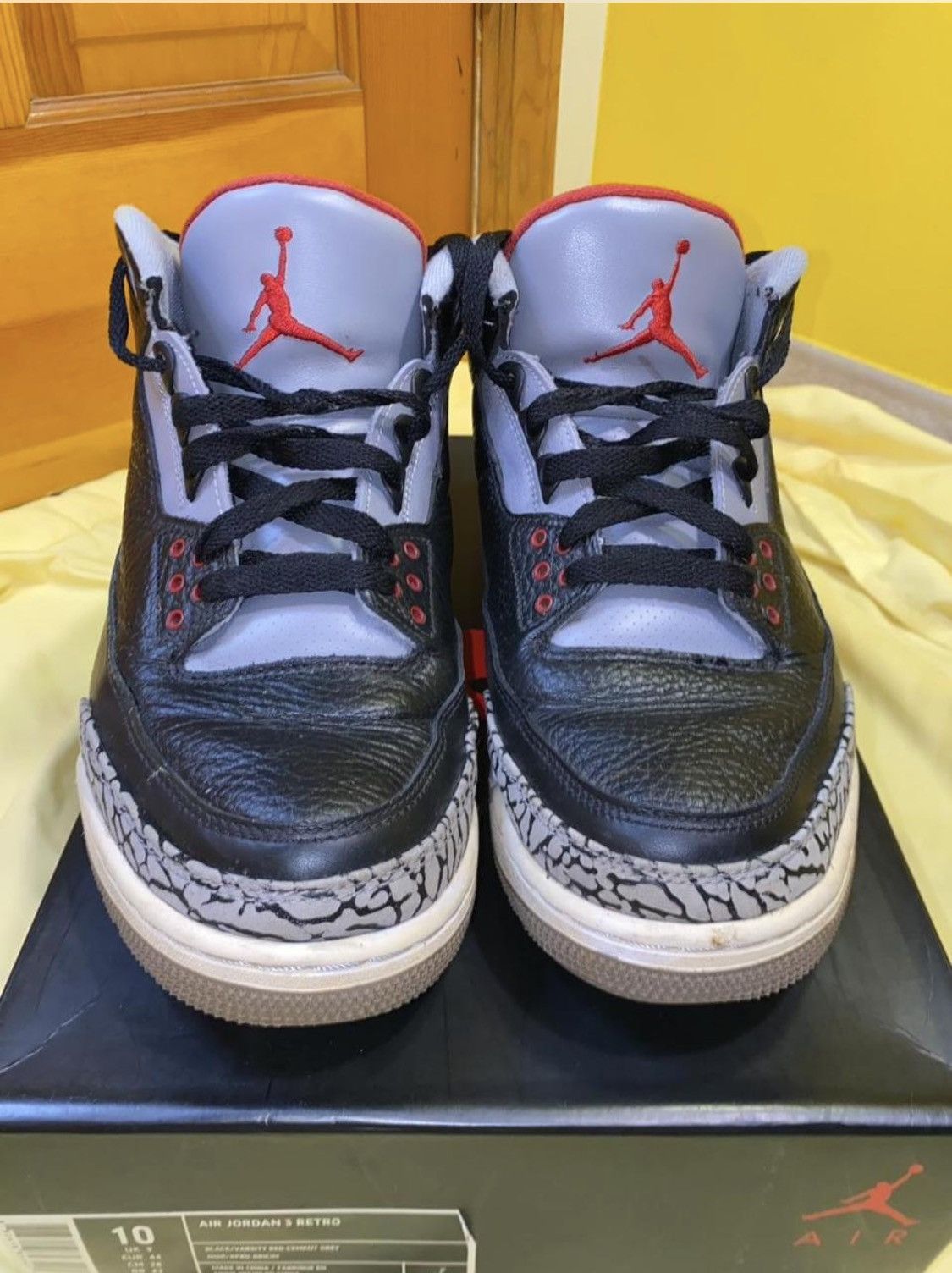 Jordan Brand Air Jordan Black Cement 3’s Size US 10 / EU 43 - 2 Thumbnail