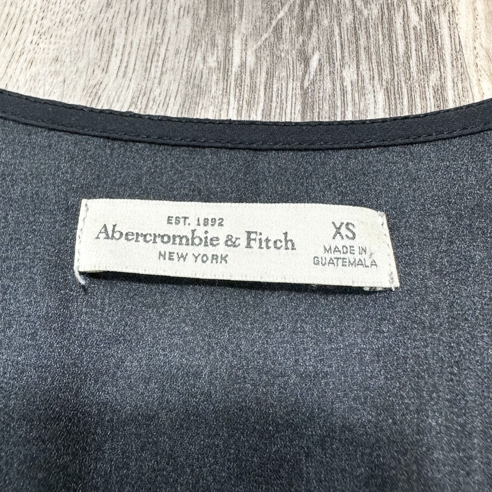 Abercrombie & Fitch Abercrombie & Fitch Black Relaxed Blouse Shirt Bell Sleeve Sheer Lace Up XS Women"} Size XS / US 0-2 / IT 36-38 - 4 Thumbnail