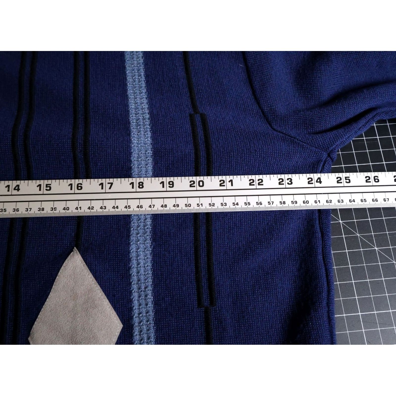 Vintage VINTAGE 90s Wool Blend Sweater Men's 2XL Blue Stripe Diamond Crewneck Italy Made Knit Pullover Regular Mens Size US XXL / EU 58 / 5 - 5 Thumbnail