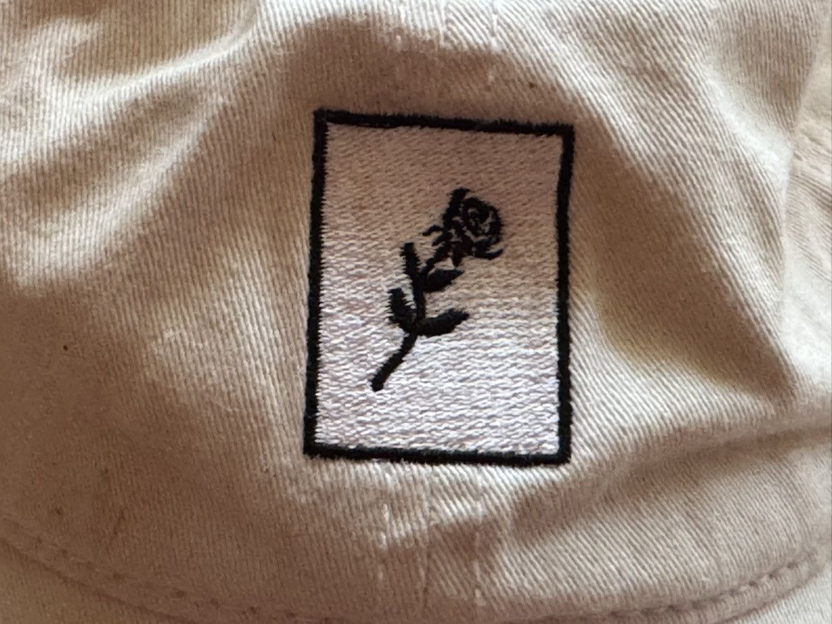 Other Shlohmo Dark Red Embroidered Rose White Hat Size ONE SIZE - 3 Thumbnail