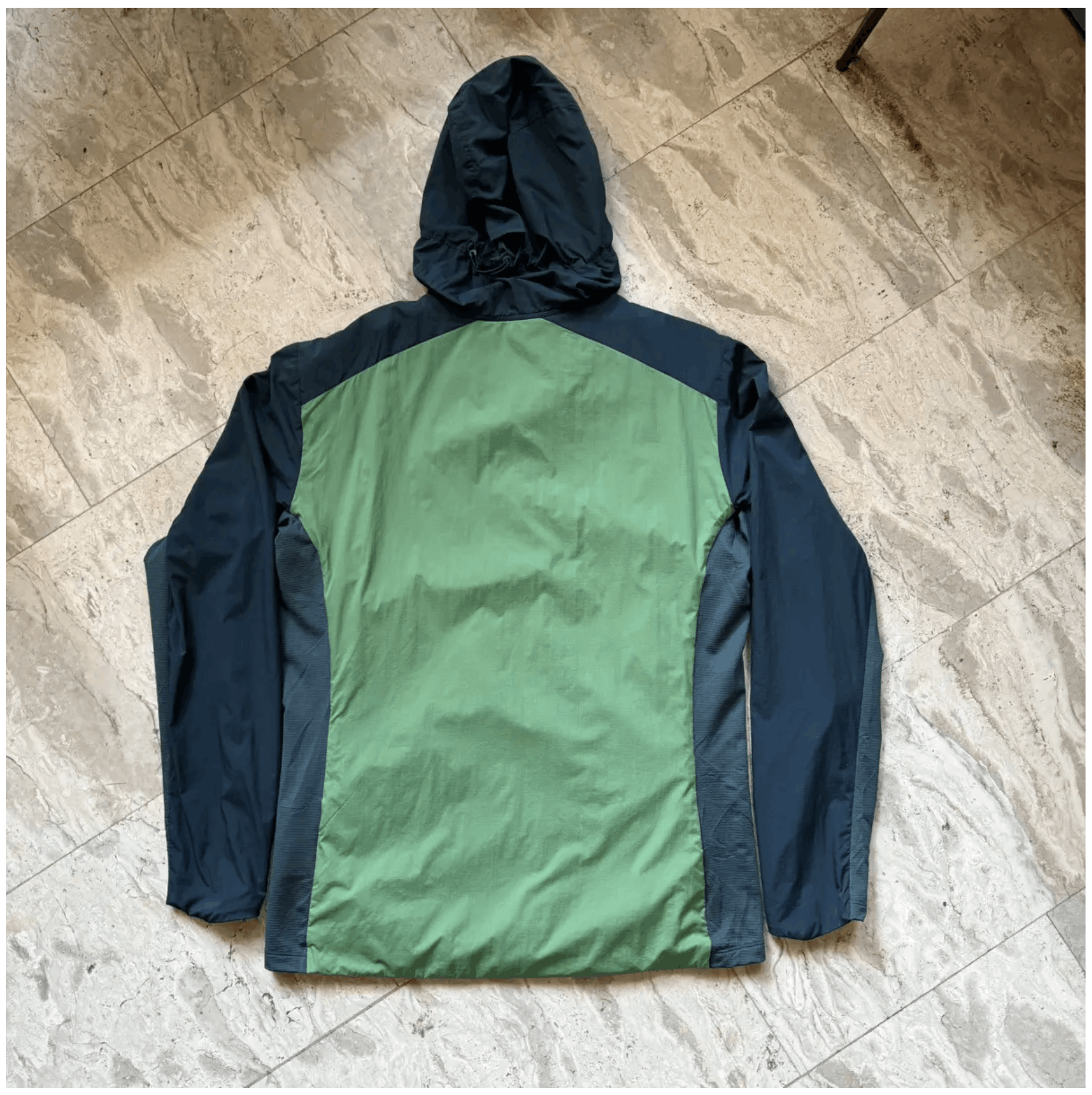 Arc'teryx Arc’teryx Atom SL Hoody in rare Jungle Maze colorway Size US M / EU 48-50 / 2 - 8 Thumbnail