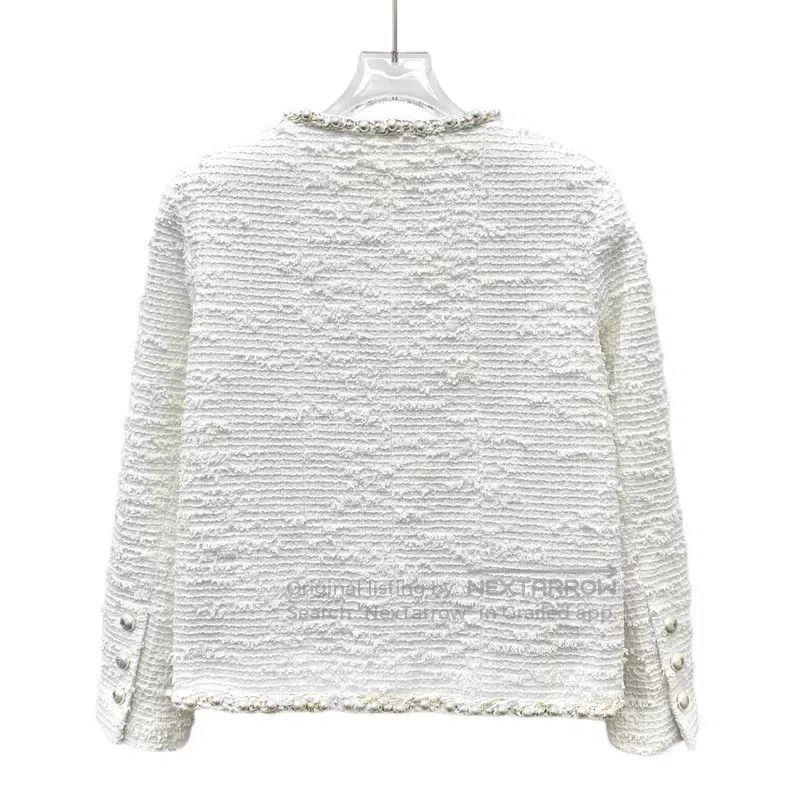 Chanel Chanel White camelia cotton V-neck single-breasted long-sl Size XS / US 0-2 / IT 36-38 - 2 Thumbnail