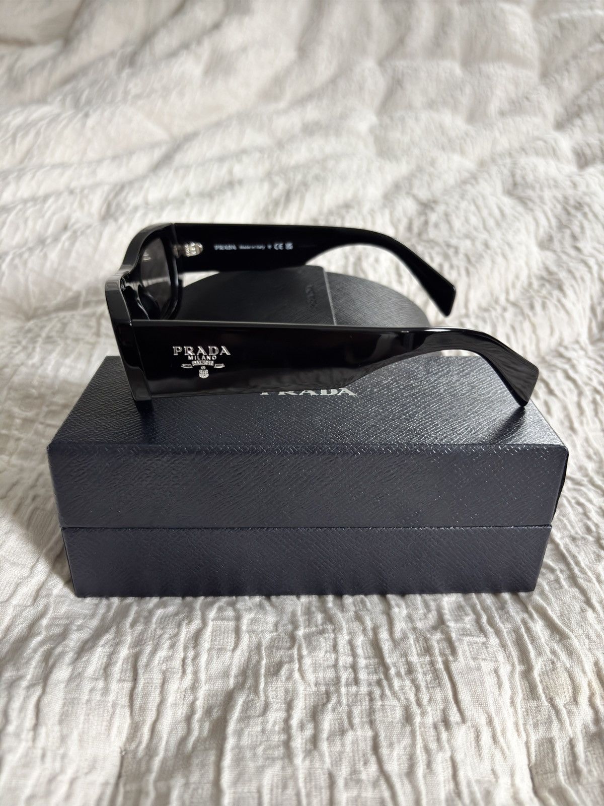 Prada Prada Black Logo Sunglasses Size ONE SIZE - 10 Thumbnail