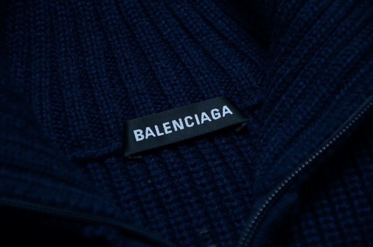 Balenciaga Balenciaga Oversized Destroyed Long Knit Coat Unisex XS Size US XS / EU 42 / 0 - 7 Thumbnail