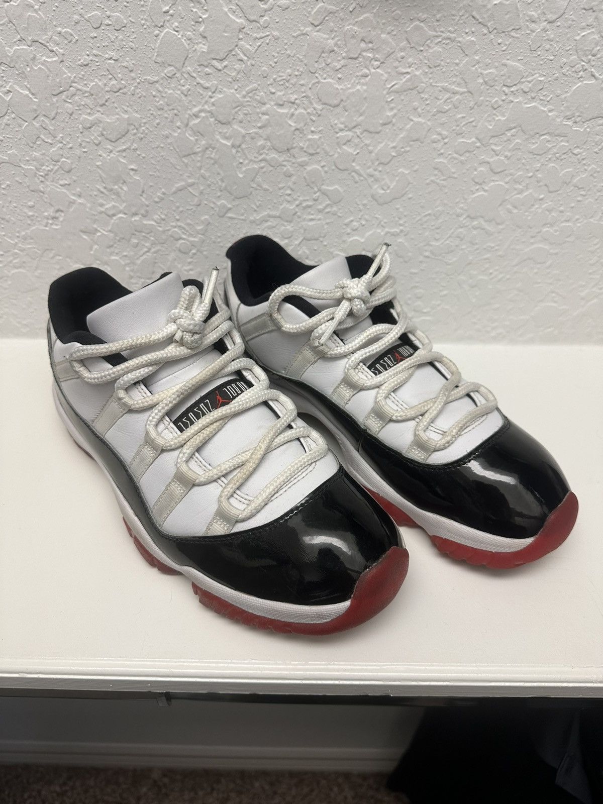 Jordan Brand Air Jordan 11 Retro Low 'Concord-Bred' Size US 8.5 / EU 41-42 - 1 Thumbnail