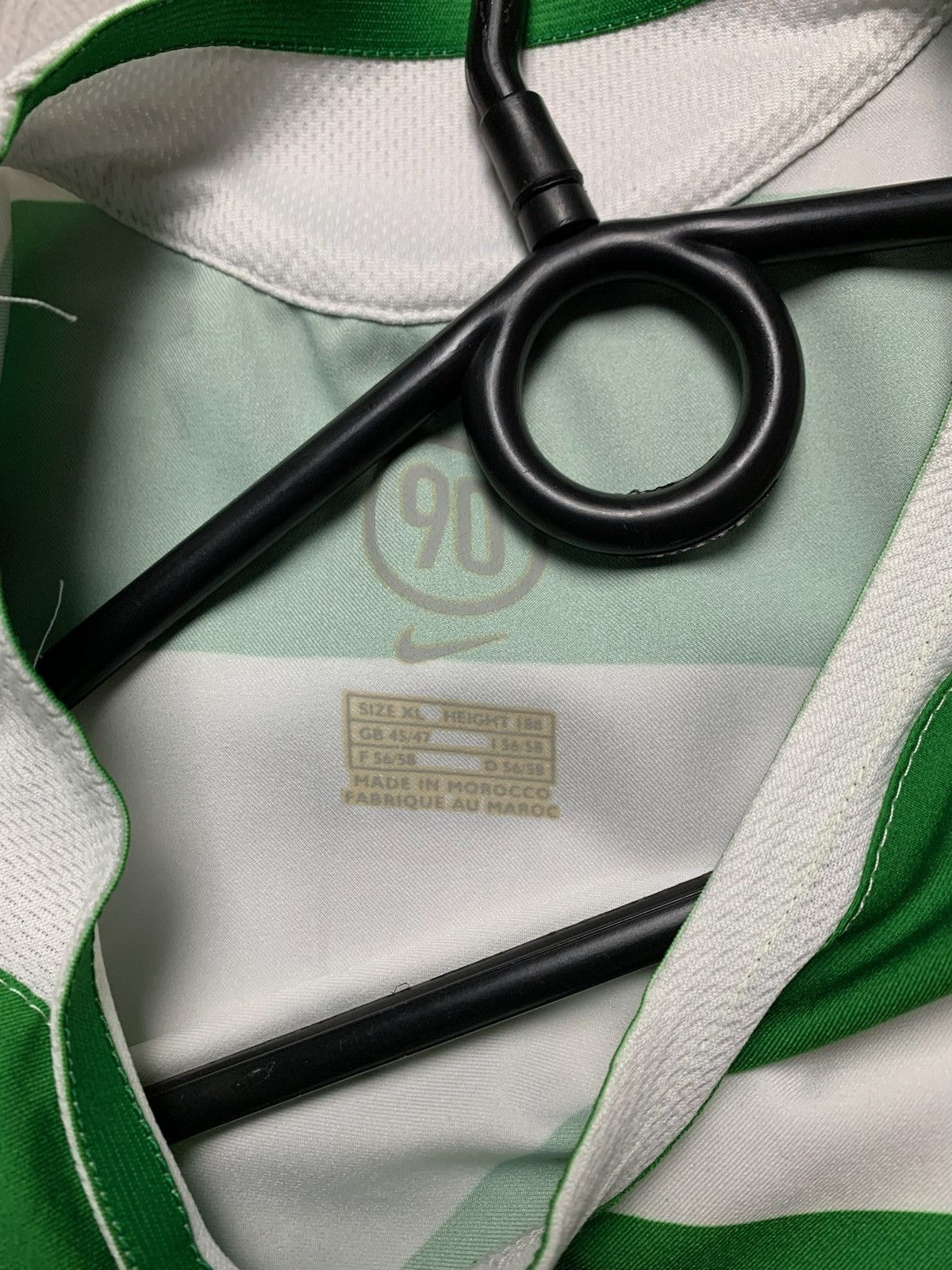 Vintage Vintage Nike Celtic soccer jersey size XL total 90 Size US XL / EU 56 / 4 - 5 Thumbnail