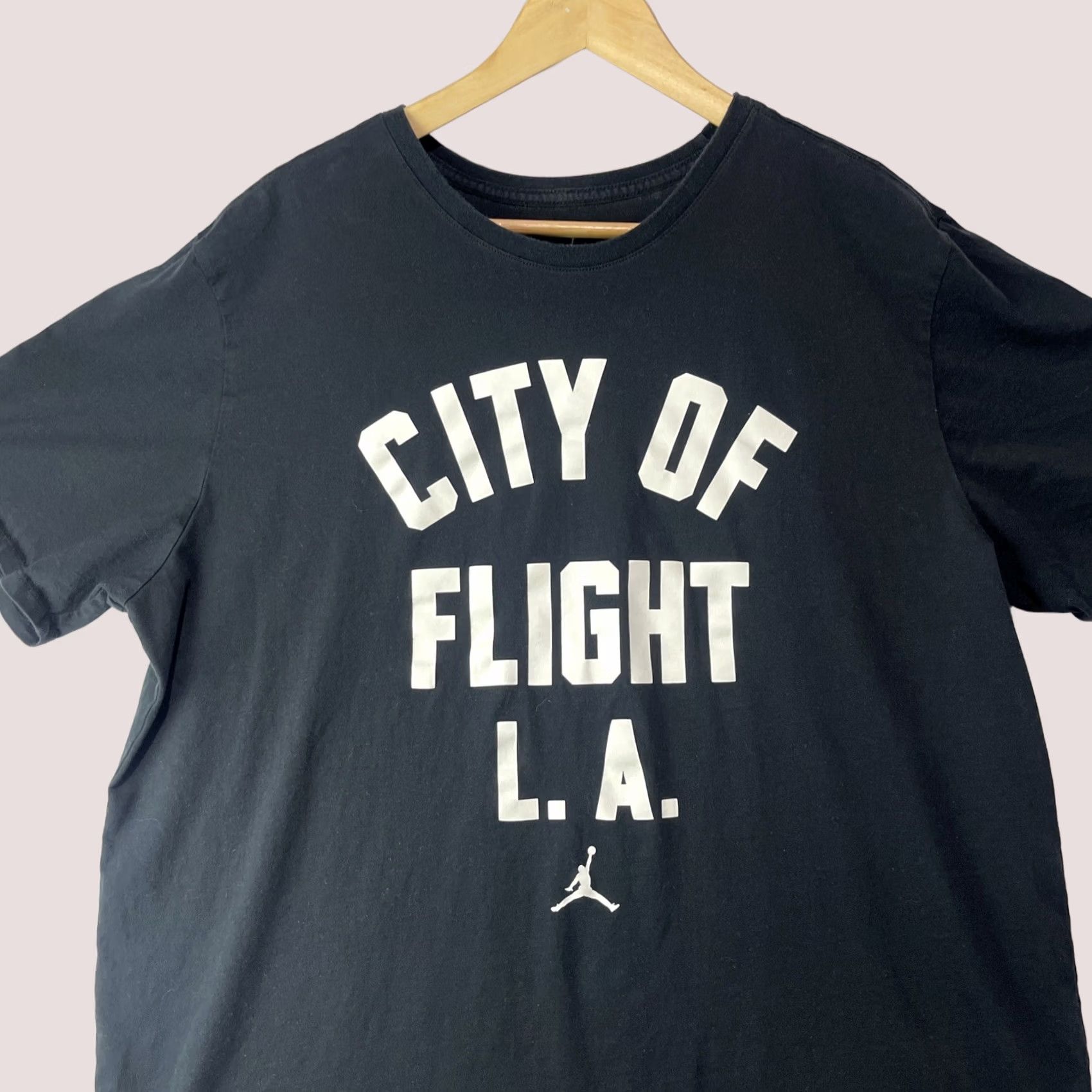Jordan Brand Air Jordan Shirt Mens 2XL Black Short Sleeve City Of Flight LA Tee Jump Man Tee Jump Man City Of Flight Shirt Mens 2XL Black Short Sleeve Size US XXL / EU 58 / 5 - 1 Thumbnail
