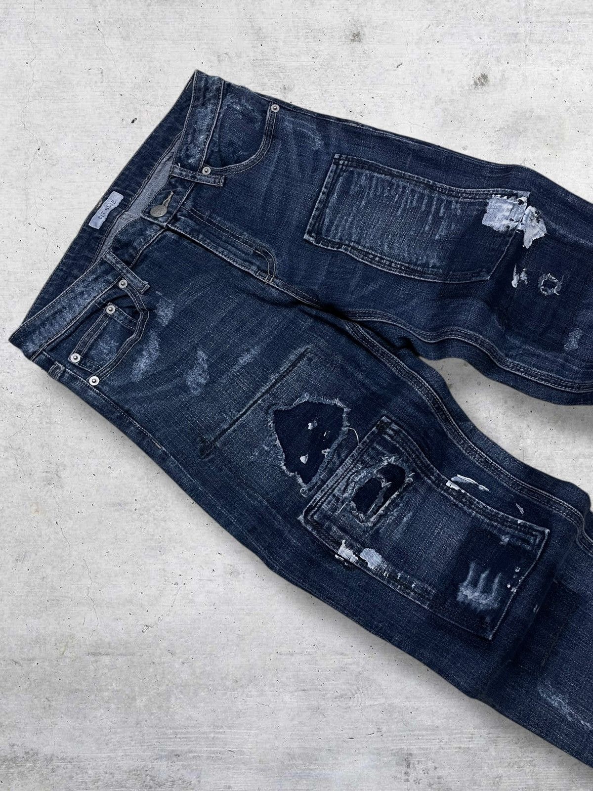 Kapital VINTAGE BIT BLUE 90S JAPAN DESIGNER DISTRESSED RIPPED JEANS Size US 29 - 6 Thumbnail