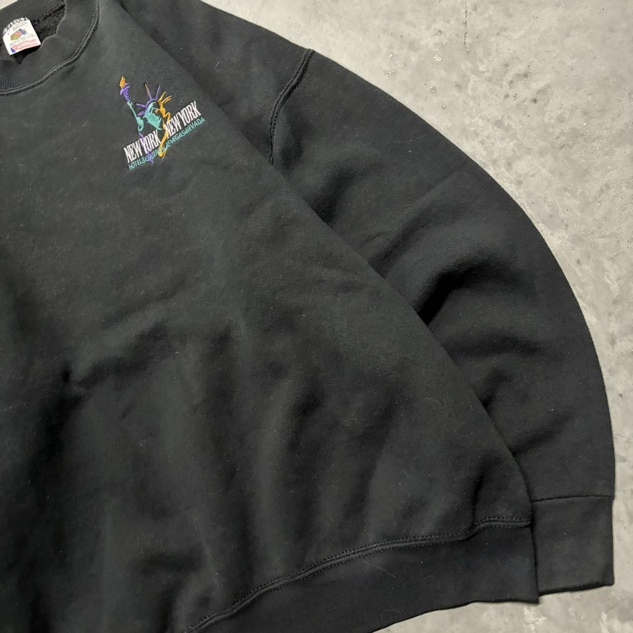 Japanese Brand × Vintage Crazy Vintage 90s Black New York Embroidered Essential Crewneck! Size US L / EU 52-54 / 3 - 5 Thumbnail