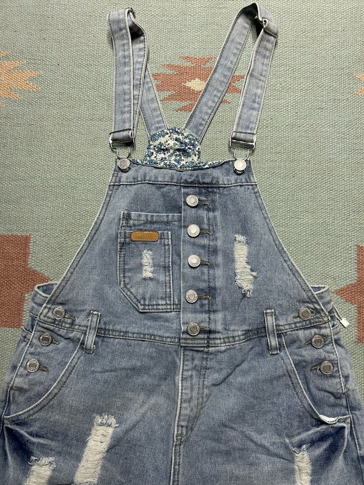 Vintage Levi’s short alls bib overalls shorts distressed small 31 Size 31" - 4 Thumbnail