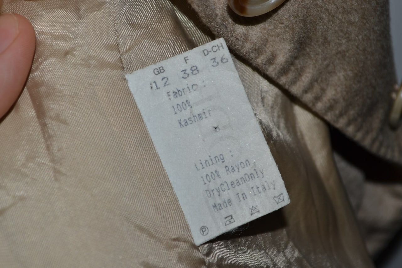 Colombo × Vintage COLOMBO BORGOSESIA BEIGE PURE CASHMERE STRAIGHT BLAZER Size XS / US 0-2 / IT 36-38 - 9 Thumbnail