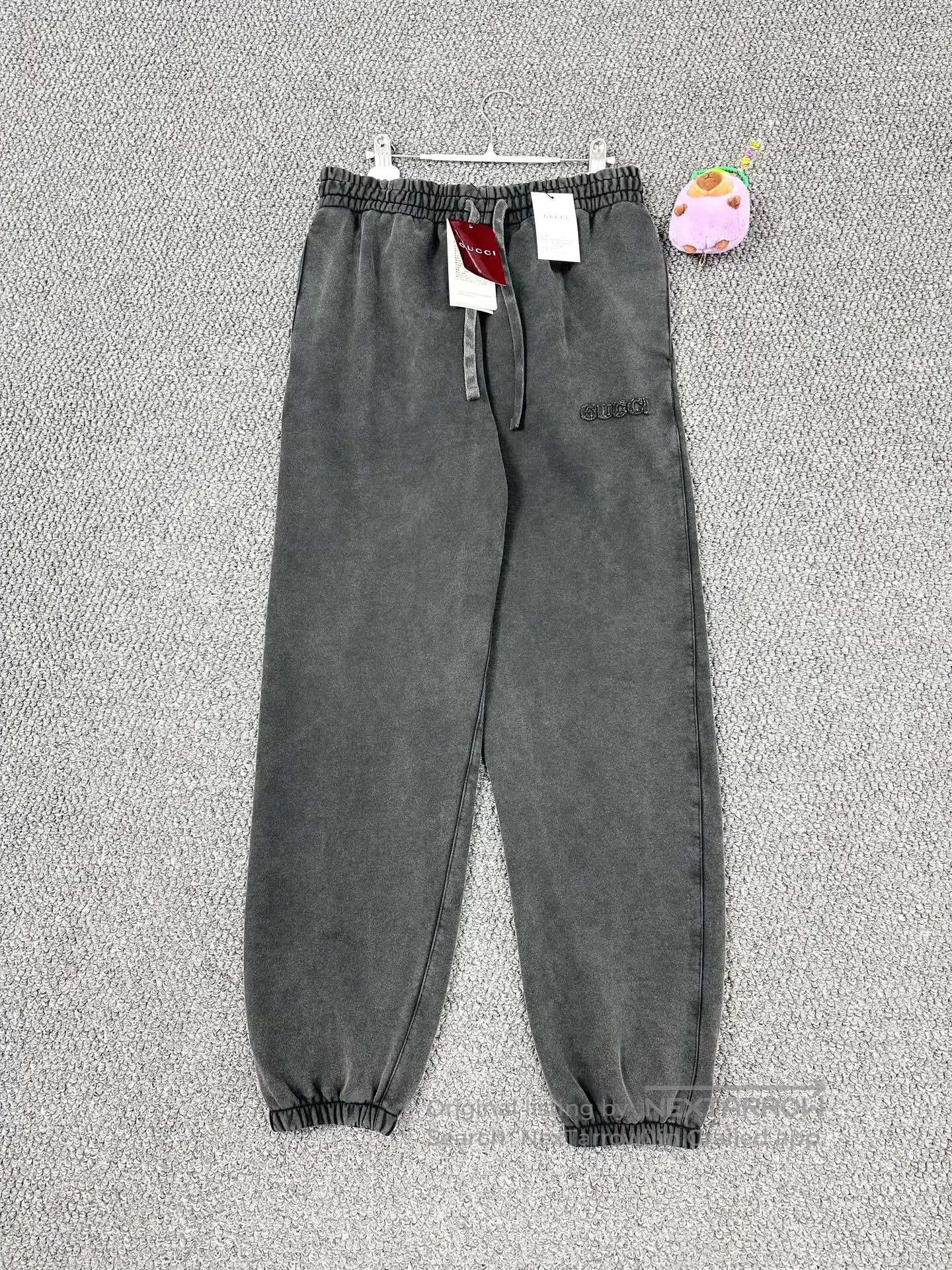 Gucci Guicci size S Gray Embroidered Logo Casual Pants| Size US 27 - 1 Thumbnail