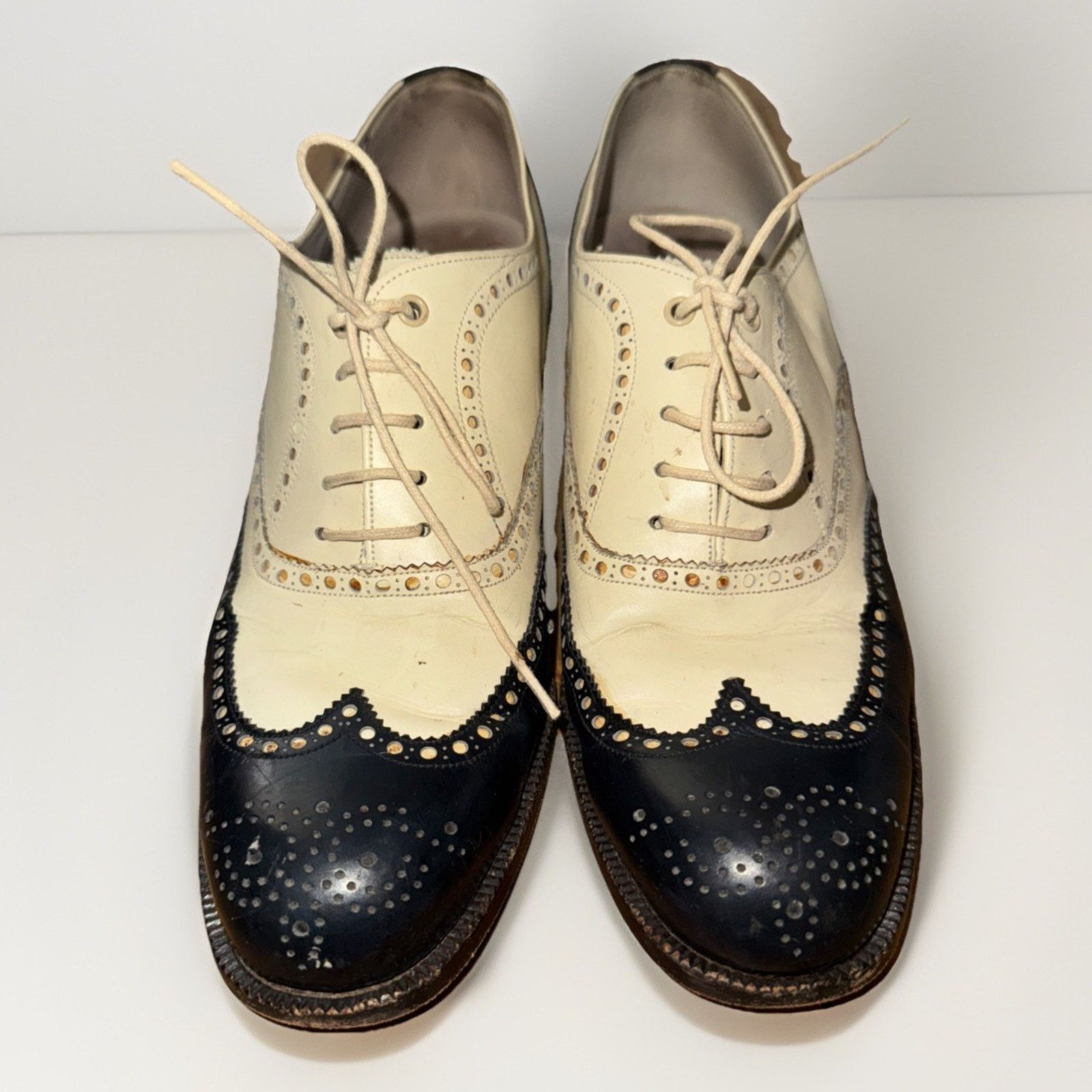 Vintage Yanko Espana Healed Wingtip Dress Shoes While And Black 9.5 Size US 9.5 / IT 39.5 - 1 Thumbnail