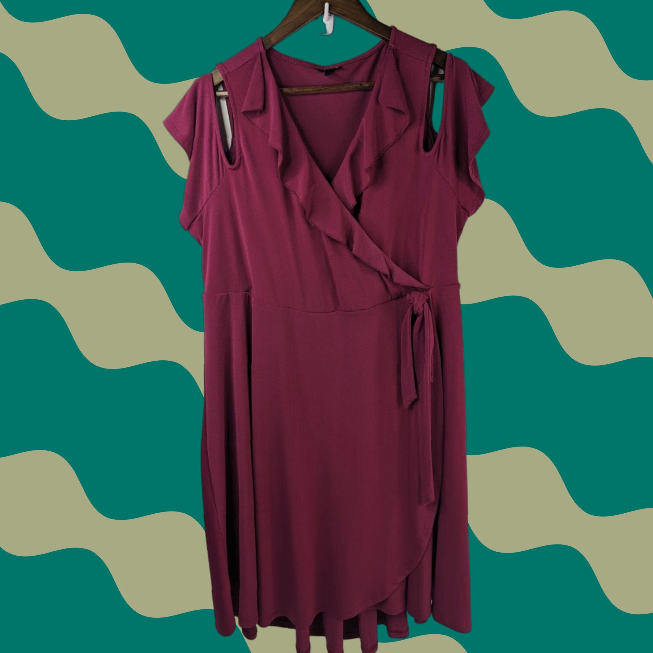 Torrid Torrid Boysenberry Mini Wrap Dress V-Neck Short Sleeve Tie 2 Plus size Womens Size XS / US 0-2 / IT 36-38 - 1 Thumbnail