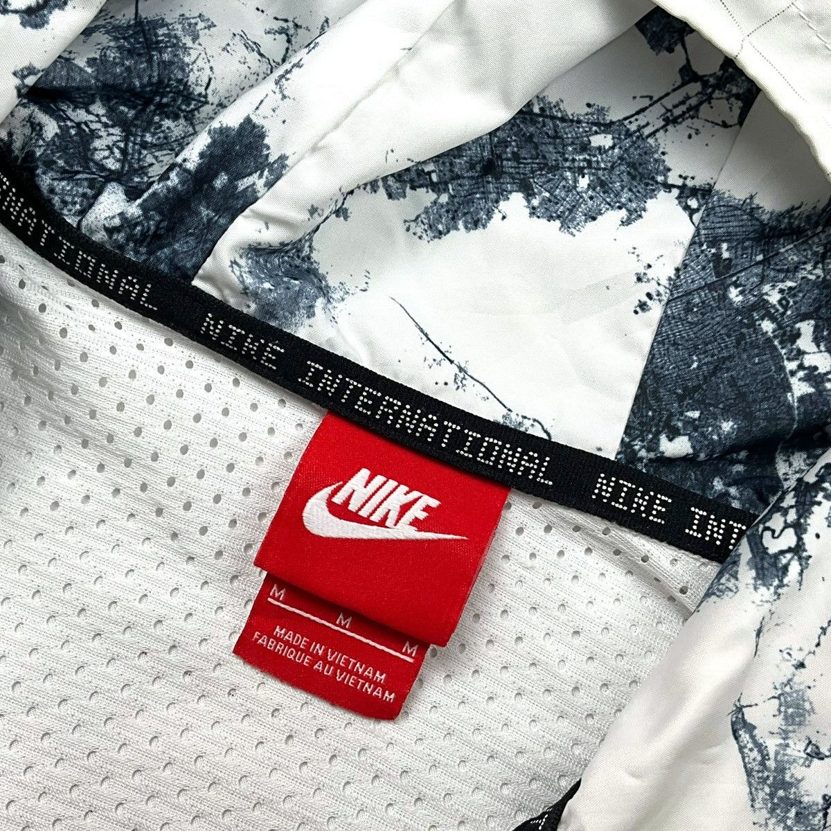 Nike Nike International WMN RIO DE JANEIRO Full Zip Jacket Size US M / EU 48-50 / 2 - 17 Thumbnail