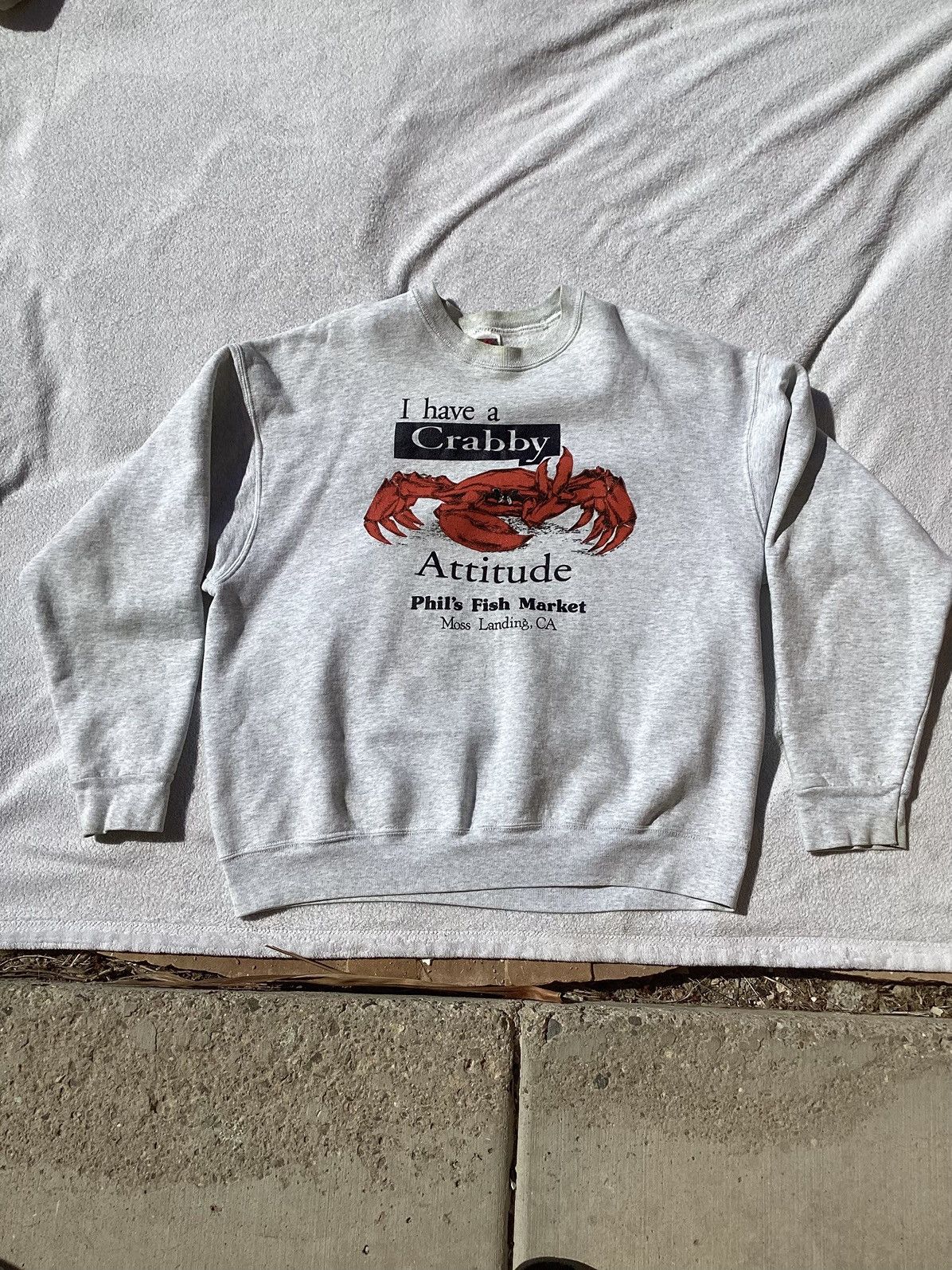 Fruit Of The Loom I have a crabby attitude Phils fish market Cali sweatshirt Size US XXL / EU 58 / 5 - 1 Thumbnail