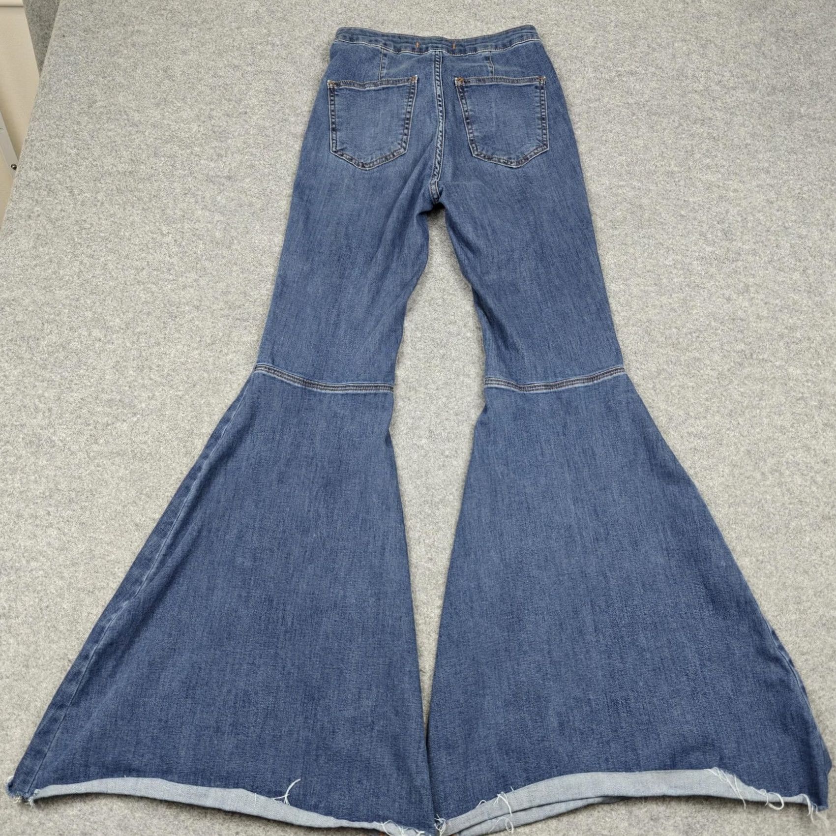 Free People Free People Flare Bell Bottom Jeans Womens 26R Blue Med Wash Stretch Denim Size 26" / US 2 / IT 38 - 5 Thumbnail