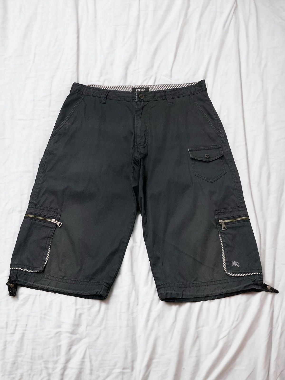 BURBERRY Black Label Multipockets Outdoor Tech Short Pants