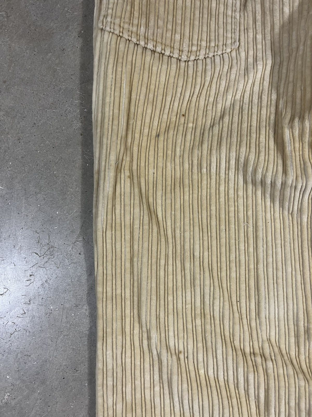 Vintage Vintage 70s Dirty White Wide Whale Corduroy Flared Pants Size US 32 / EU 48 - 7 Thumbnail