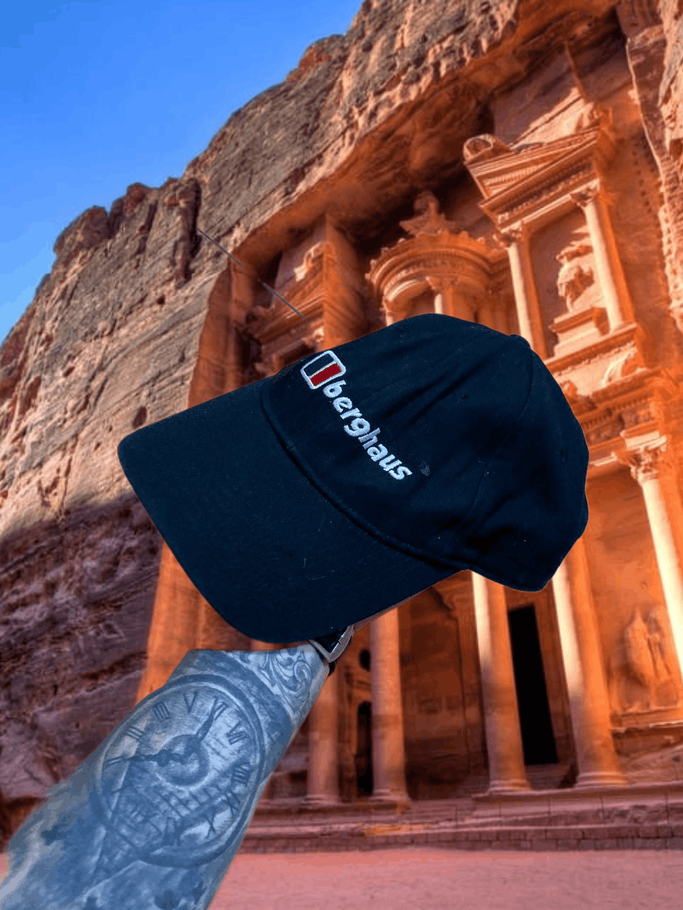 Berghaus Hats Vintage Berghaus big logo Y2K cap black Streetwear Size ONE SIZE - 1 Thumbnail
