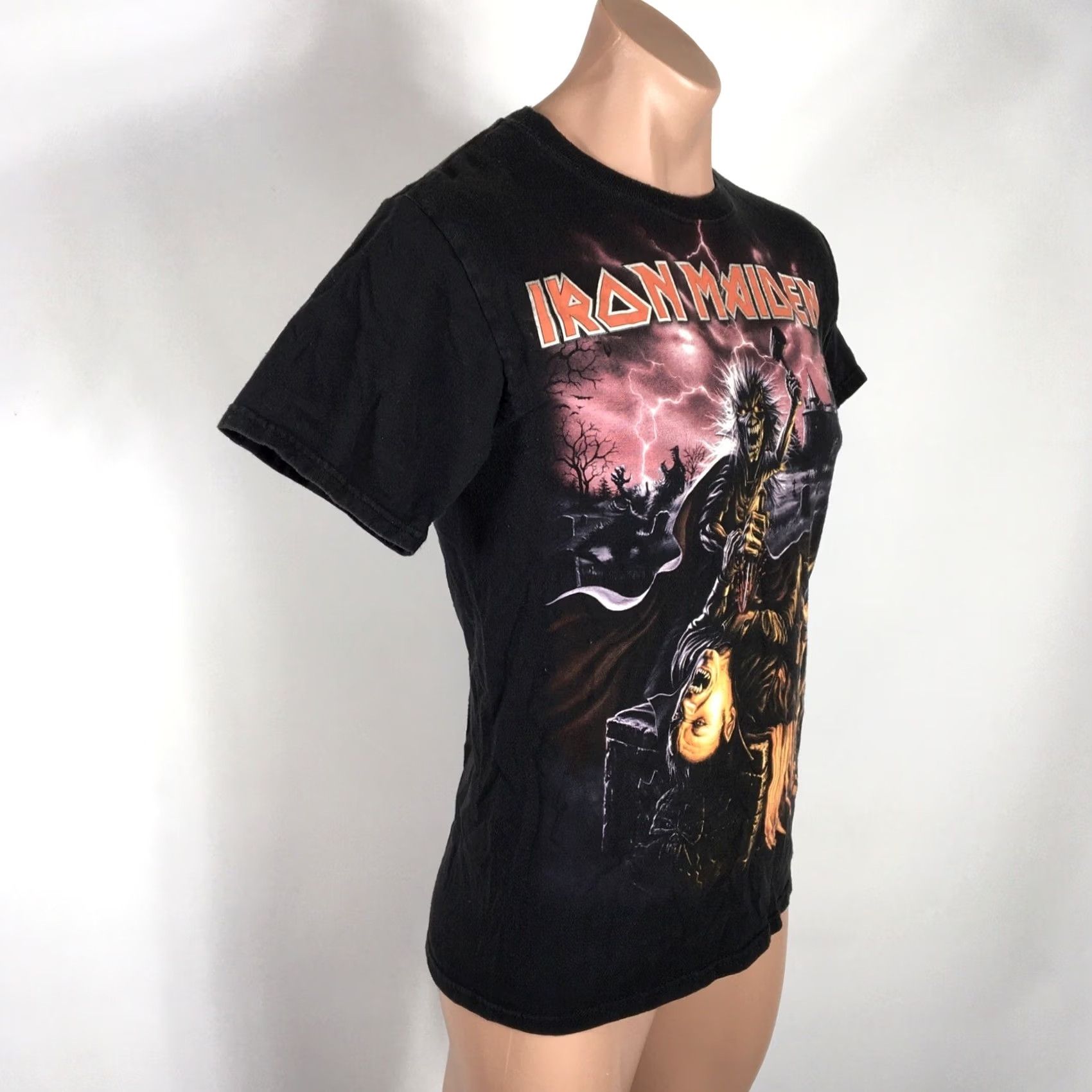 Hanes VINTAGE Iron Maiden Transylvania Vampire Black Short Sleeve Shirt Small Men’s T-Shirt Grim Metal Hanes Crew Neck Graphic Tee Size US S / EU 44-46 / 1 - 4 Thumbnail